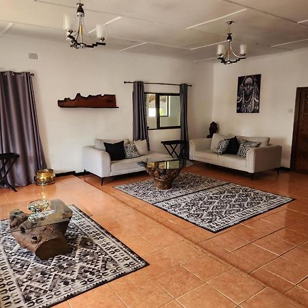Mukala Lodge Lusaka Buitenkant foto
