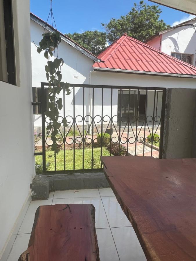 Mukala Lodge Lusaka Buitenkant foto